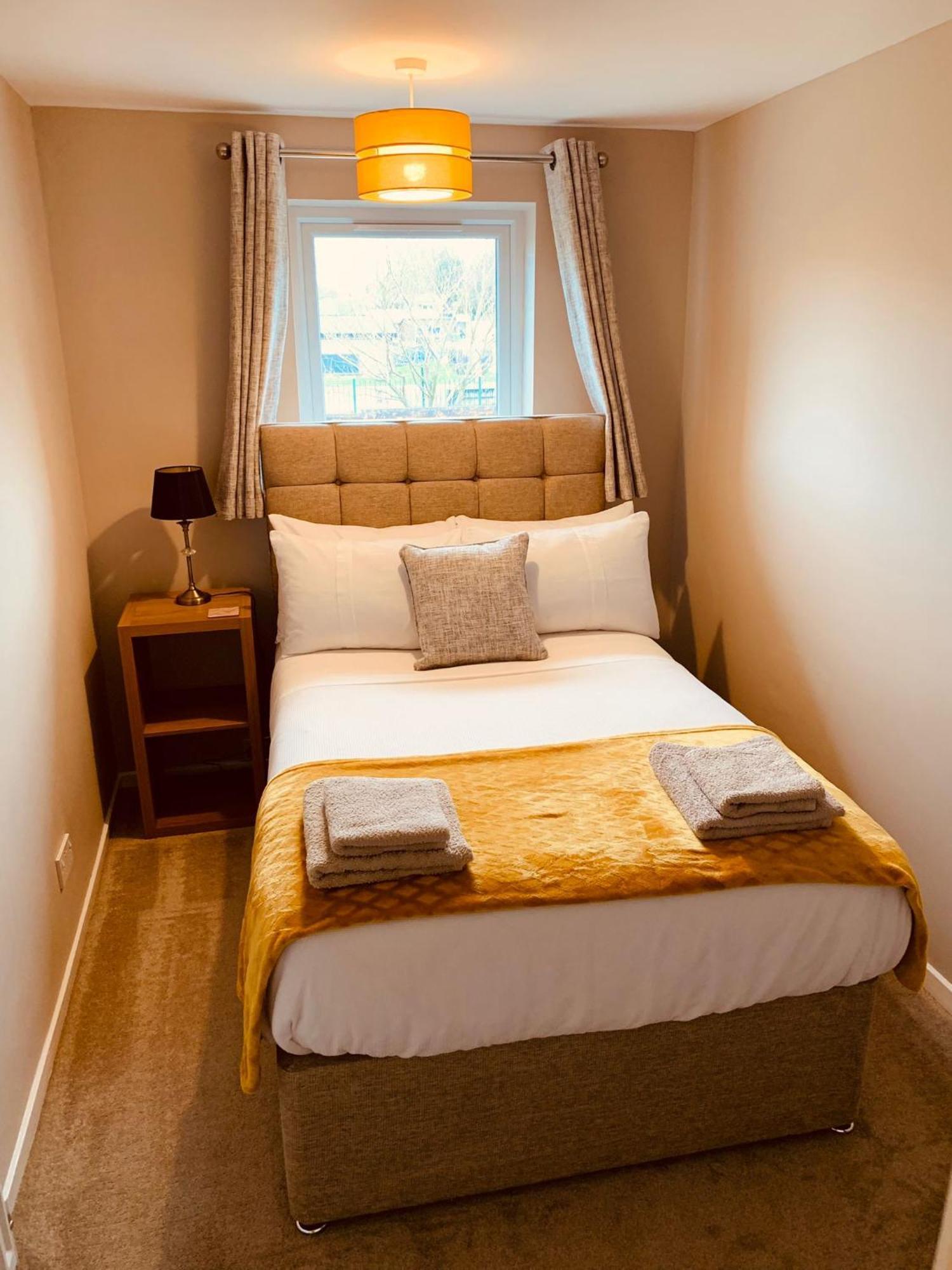 2 Bedroom House Walking Distance To City Centre With Free Parking ยอร์ค ภายนอก รูปภาพ