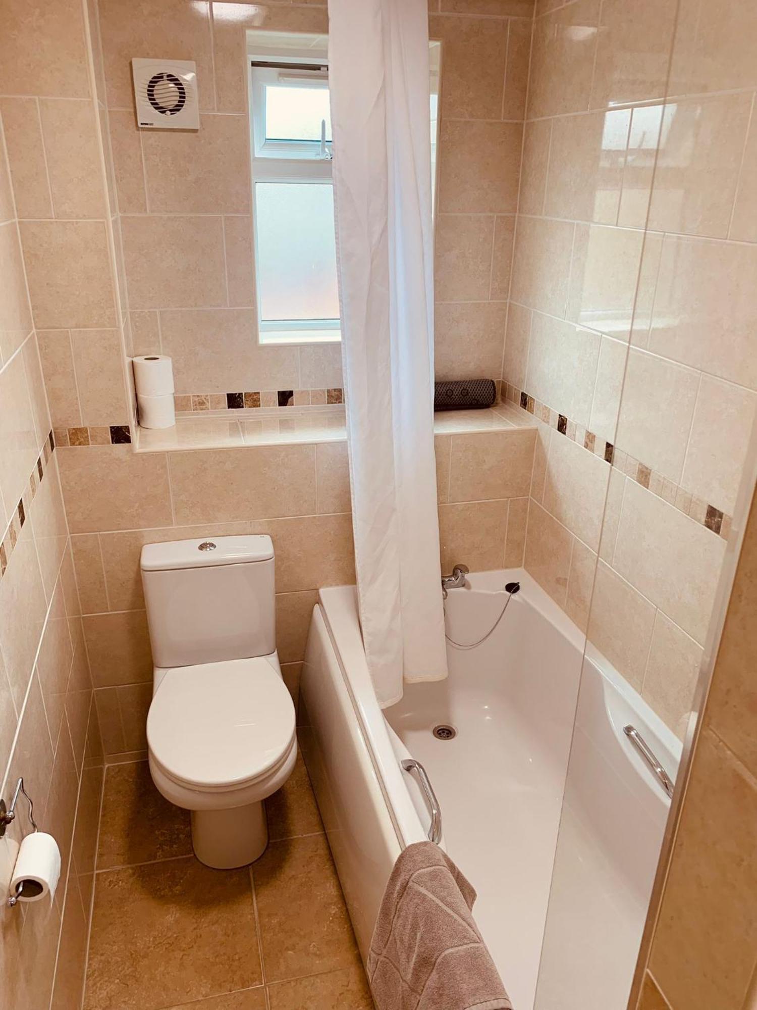2 Bedroom House Walking Distance To City Centre With Free Parking ยอร์ค ภายนอก รูปภาพ