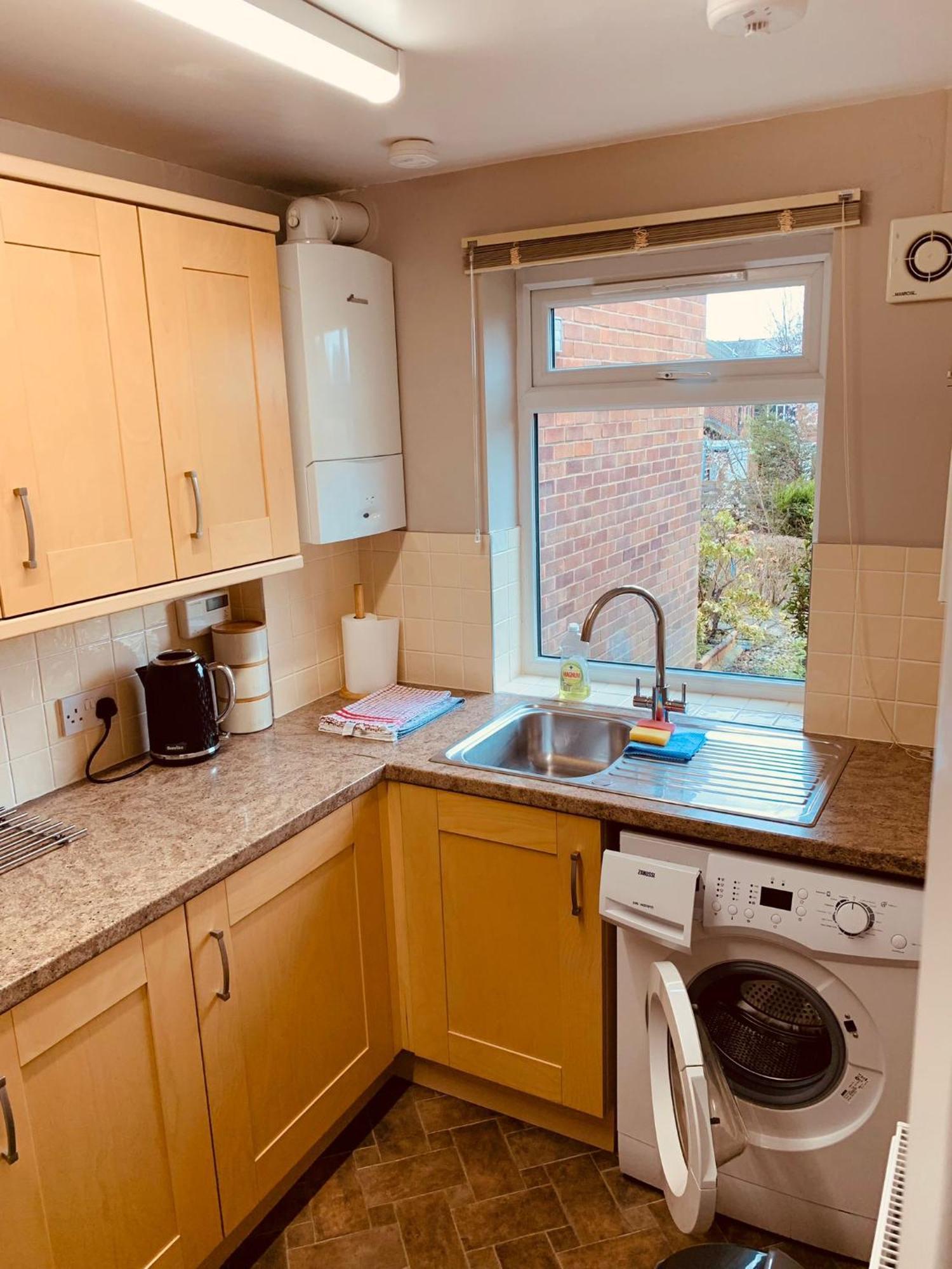 2 Bedroom House Walking Distance To City Centre With Free Parking ยอร์ค ภายนอก รูปภาพ